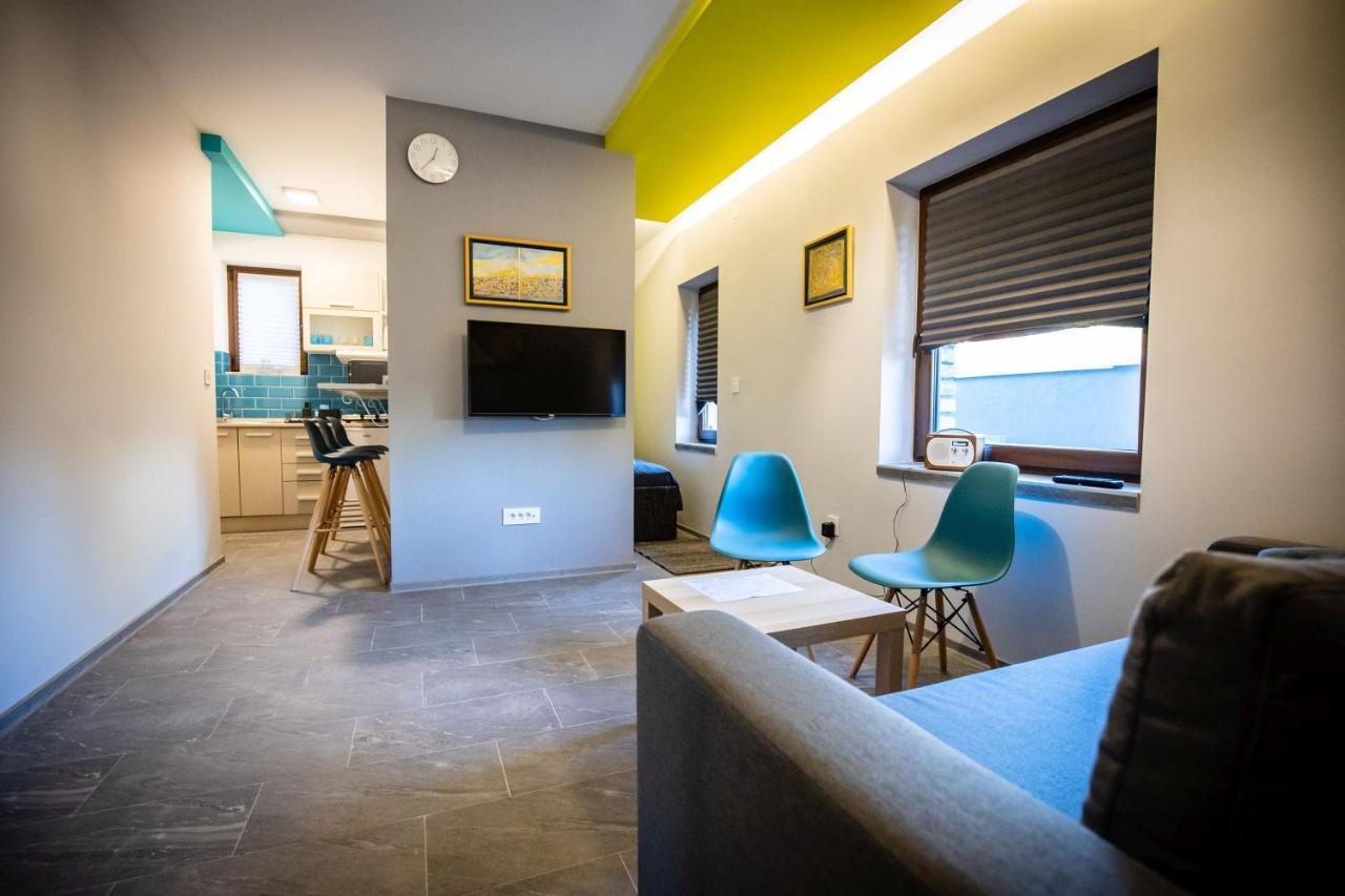 Appartement Gray Brick à Subotica Extérieur photo