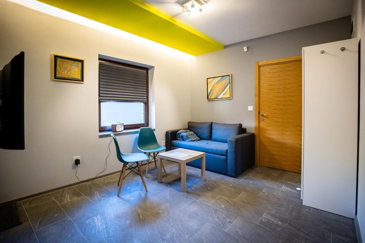 Appartement Gray Brick à Subotica Extérieur photo