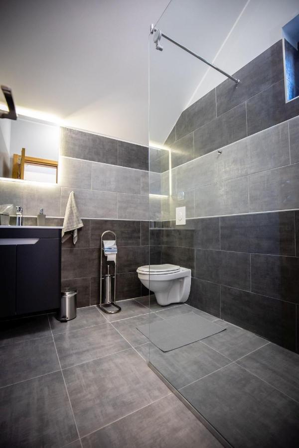 Appartement Gray Brick à Subotica Extérieur photo