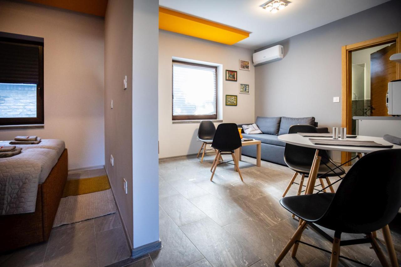 Appartement Gray Brick à Subotica Extérieur photo